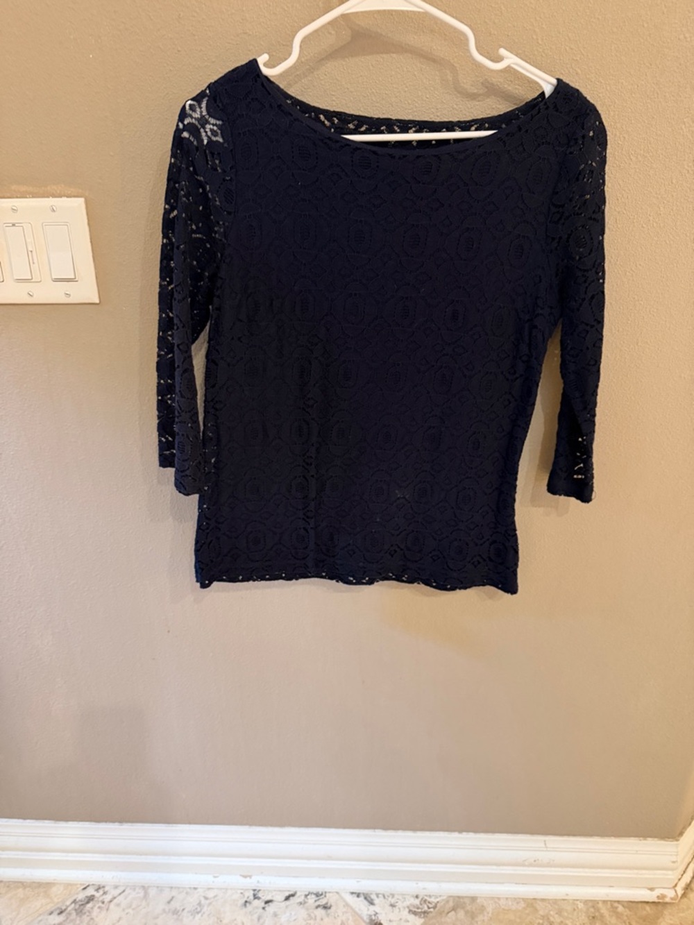 Banana Republic Dark Navy Lace Scoop Neck 3/4 Sleeve Blouse